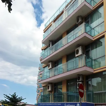 207 Belvedere نيسيبار